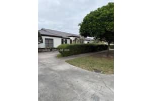 10060 Sw 122nd Ave Miami, FL 33186 - MLS#A11949639