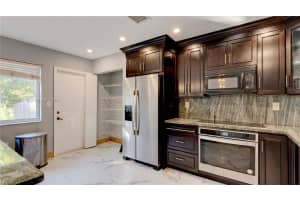 6120 Nw 2nd St Margate, FL 33063 - MLS#A11949645