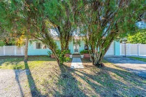 2320 Funston St Hollywood, FL 33020 - MLS#A11949675