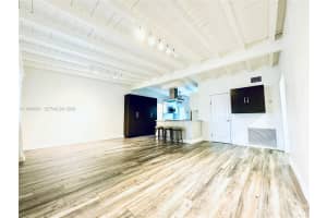 2075 S Hibiscus Dr North Miami, FL 33181 - MLS#A11949681