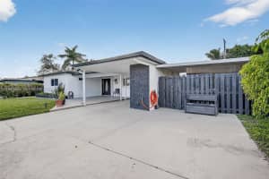 730 N 72nd Way Hollywood, FL 33024 - MLS#A11949693