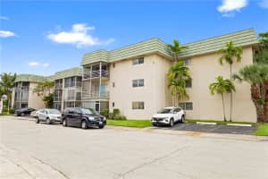 5790 Stirling Rd 104 Hollywood, FL 33021 - MLS#A11949728