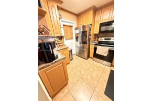 5790 Stirling Rd 104 Hollywood, FL 33021 - MLS#A11949728