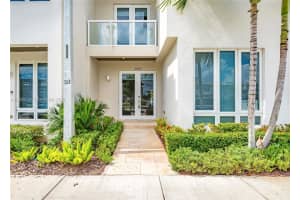 6402 Nw 104th Path Doral, FL 33178 - MLS#A11949736