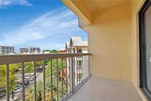 8180 Geneva Ct 521 Doral, FL 33166 - MLS#A11949746