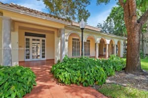 8180 Geneva Ct 521 Doral, FL 33166 - MLS#A11949746