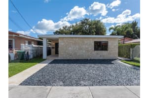 2625 32nd Ct , Miami, FL 33133 - MLS#A11949809