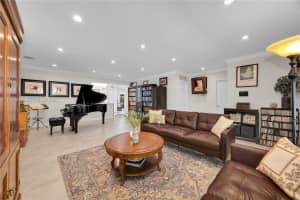 6220 Sw 61st St South Miami, FL 33143 - MLS#A11949814