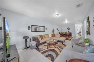 7567 N Augusta Dr Front Hialeah, FL 33015 - MLS#A11949823