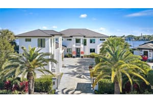9 Bamboo Ln Jupiter, FL 33458 - MLS#A11949826