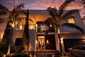 10054 Nw 76th Ter Doral, FL 33178 - MLS#A11949836