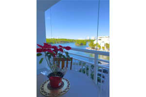 400 Kings Point Dr 518 Sunny Isles Beach, FL 33160 - MLS#A11949867