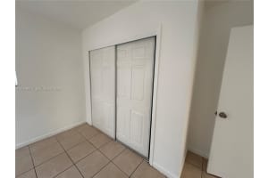 227 Sw 9th St 1-2 Hallandale Beach, FL 33009 - MLS#A11949871