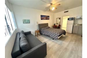 26 Diplomat Pkwy 2263, Hallandale Beach