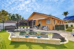 311 Sw 203rd Ave Pembroke Pines, FL 33029 - MLS#A11949886