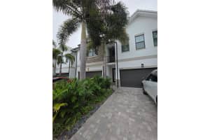4538 S Aqua Bella Ln 4538 Dania Beach, FL 33312 - MLS#A11949901