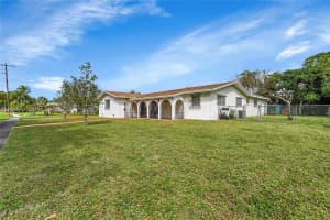 980 Renmar Dr Plantation, FL 33317 - MLS#A11949963