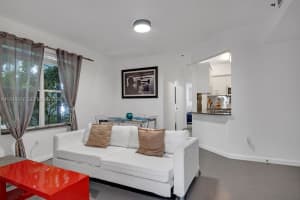 747 Michigan Ave APT 201, Miami Beach, FL 33139, - MLS#A11949971