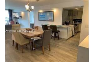 6039 Collins Ave 1131 Miami Beach, FL 33140 - MLS#A11950023