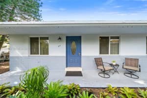 208 Ne 4th St Hallandale Beach, FL 33009 Sold 04/01/26