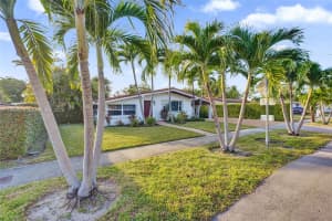 21120 Ne 24th Ct Miami, FL 33180 - MLS#A11950046