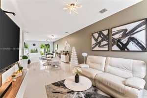 7226 Nw 103rd Path Doral, FL 33178 - MLS#A11950051