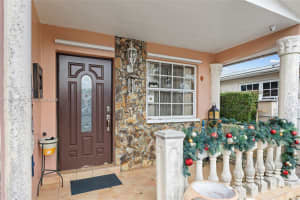 5951 Sw 4th St Miami, FL 33144 - MLS#A11950074