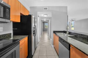 2881 N Oakland Forest Dr 113 Oakland Park, FL 33309 - MLS#A11950106