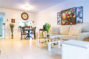 351 Cambridge Rd 107 Hollywood, FL 33024 - MLS#A11950144