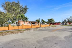 16001 Nw 28th Pl Miami Gardens, FL 33054 - MLS#A11950154