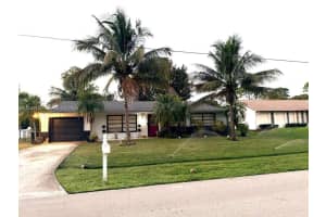 1582 Se Crown St, Port Saint Lucie 1582 Se Crown St, Port Saint Lucie