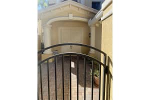 1659 Passion Vine Cir 18-4 Weston, FL 33326 - MLS#A11950190