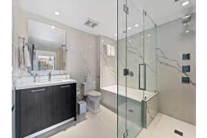 500 Brickell Ave 2203 Miami, FL 33131 - MLS#A11950235