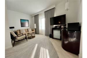 4391 Collins Ave 419 Miami Beach, FL 33140 - MLS#A11950241