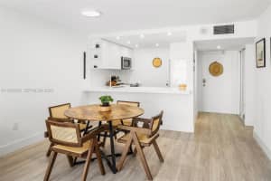 345 Ocean Dr 610 Miami Beach, FL 33139 - MLS#A11950246