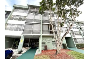 2771 Taft St 411 Hollywood, FL 33020 - MLS#A11950334