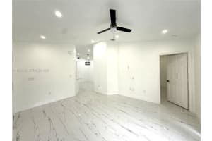 8989 Nw 53rd St Sunrise, FL 33351 - MLS#A11950339