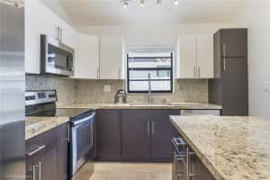 1634 Sw 19th Ter 1634 Miami, FL 33145 - MLS#A11950342