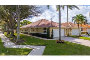 5561 Grande Palm Cir, Delray Beach