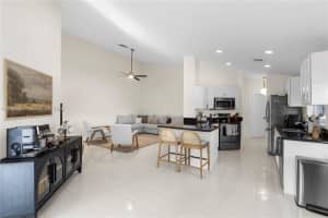 5561 Grande Palm Cir Delray Beach, FL 33484 - MLS#A11950364