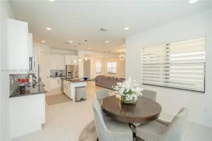 11824 Sw 13th Ct Pembroke Pines, FL 33025 - MLS#A11950368