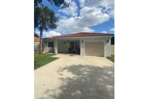 9130 Nw 193rd St, Hialeah 9130 Nw 193rd St, Hialeah