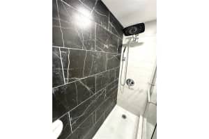 26 Diplomat Pkwy 2325 Hallandale Beach, FL 33009 - MLS#A11950438