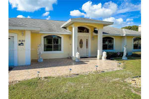 1030 Brighton Place Blvd Kissimmee, FL 34744 - MLS#A11950452