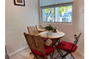 9761 Nw 49th Ter 421 Doral, FL 33178 - MLS#A11950499