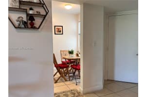 9761 Nw 49th Ter 421 Doral, FL 33178 - MLS#A11950499