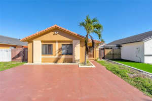 7579 W 31st Ave, Hialeah