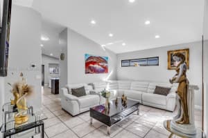 7579 W 31st Ave Hialeah, FL 33018 - MLS#A11950506