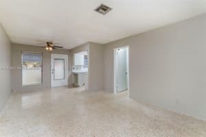 2215 Jackson St 3 Hollywood, FL 33020 - MLS#A11950537