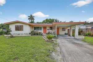 160 Nw 34th St, Oakland Park
